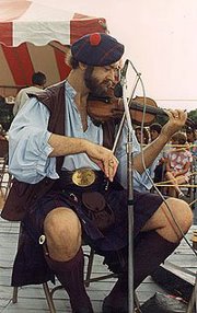 261186_446012618786470_1152518408_n